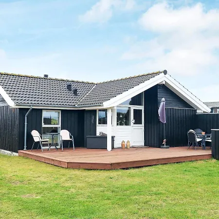 Holiday home Clxix *