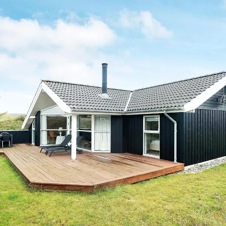 Holiday home Clxix